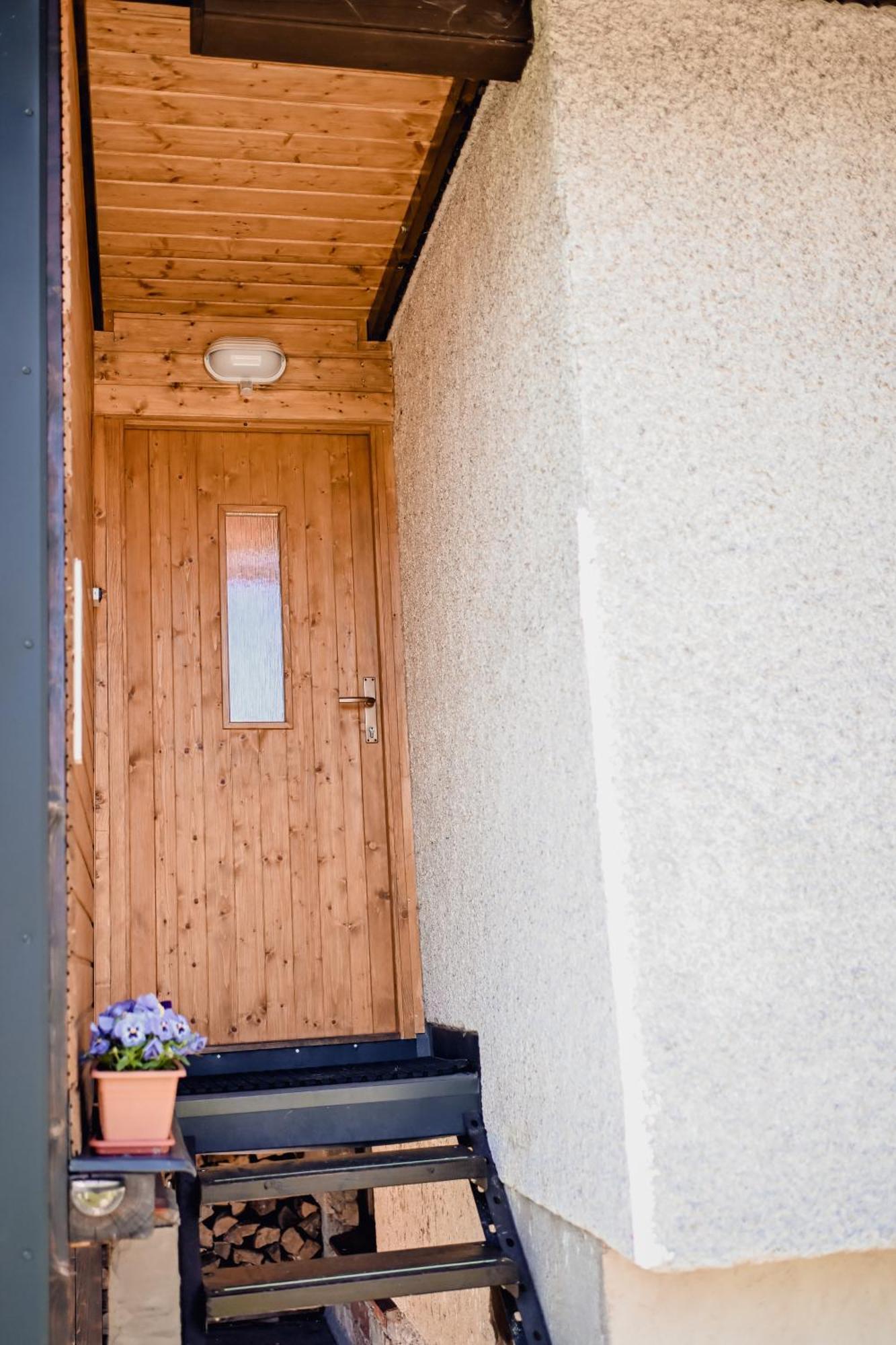 Apartman Pod Zalym Benecko Eksteriør bilde